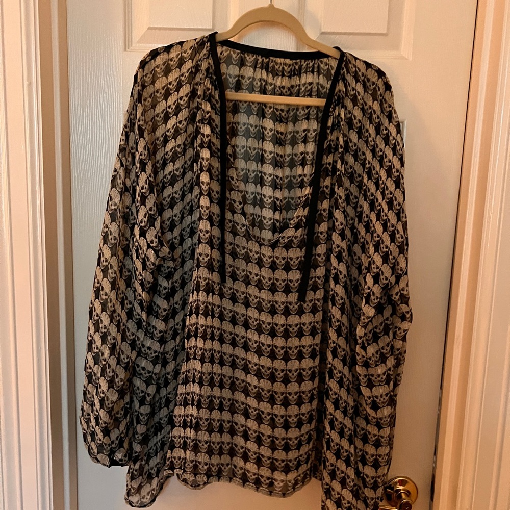 Vintage skull top, free size